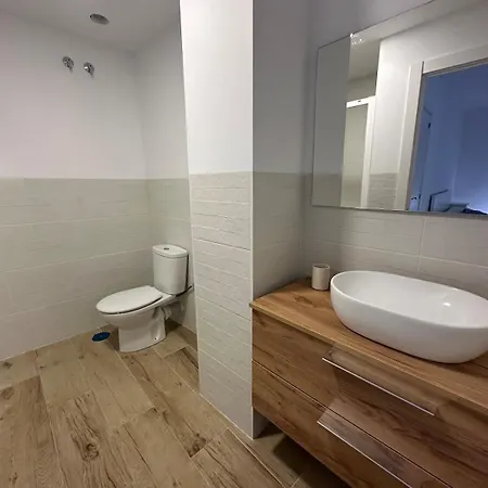 Piso Totalmente Reformado En Pleno Centro Con Garaje *